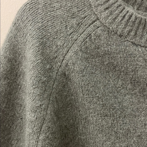 Universal Thread Short Sleeve Knit Cardigan in sage green - Picture 3 of 4